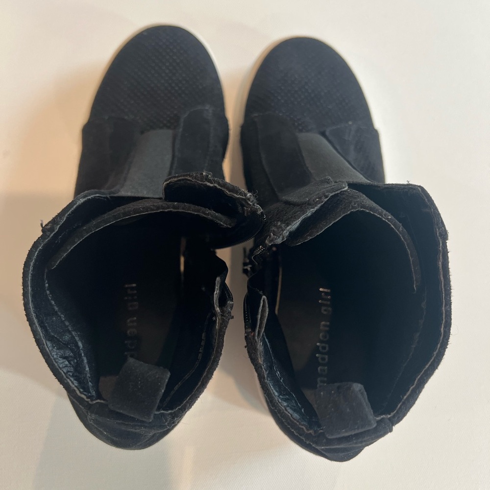 Madden Girl PERRYY Wedge Sneaker Black Size 6.5 Zip - Picture 3 of 7